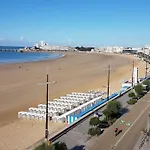 Meuble Face Mer, Plein Centre De La Gde Des Sables D'olonne Parking Et Fibre Gratuits *
