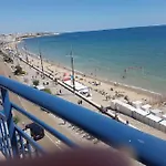 Meuble Face Mer, Plein Centre De La Gde Des Sables D'olonne Parking Et Fibre Gratuits شقة *