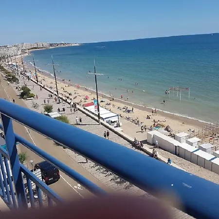 35m2 Vue De 3,50m Sur Avec Balcon Ouvert Comme A L'hotel Vous Arrivez Avec Valises Parking Et Fibre Gratuits Draps Et Serviettes Sur Place 公寓 *