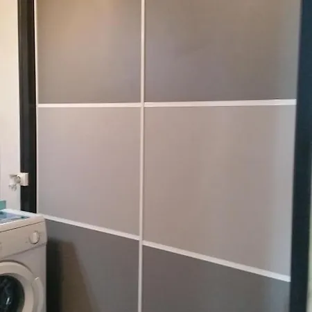 35m2 Vue De 3,50m Sur Avec Balcon Ouvert Comme A L'hotel Vous Arrivez Avec Valises Parking Et Fibre Gratuits Draps Et Serviettes Sur Place 公寓 莱萨布勒-多洛讷